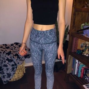 Lululemon High Waisted Patterned Tights